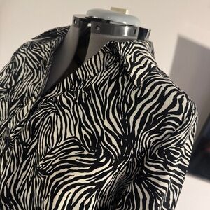 Notations Black and White Zebra Print Short Sleeve Top